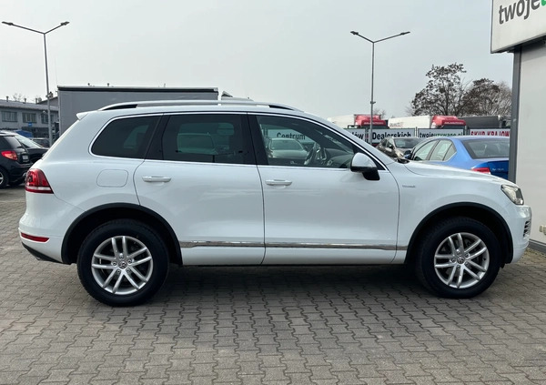 Volkswagen Touareg cena 82900 przebieg: 176495, rok produkcji 2013 z Czarna Białostocka małe 596